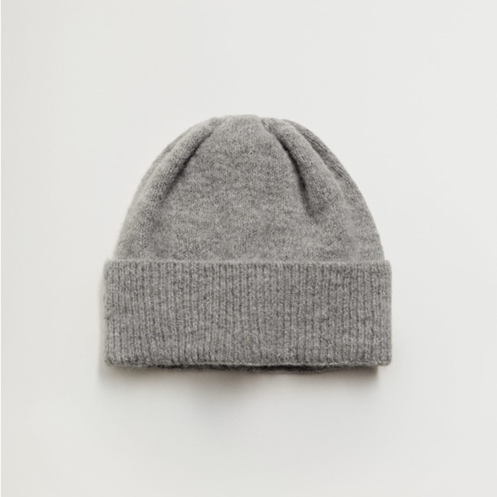 Mango Grey Beanie NWOT